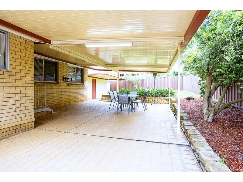 21 Salamaua Place, Glenfield NSW 2167