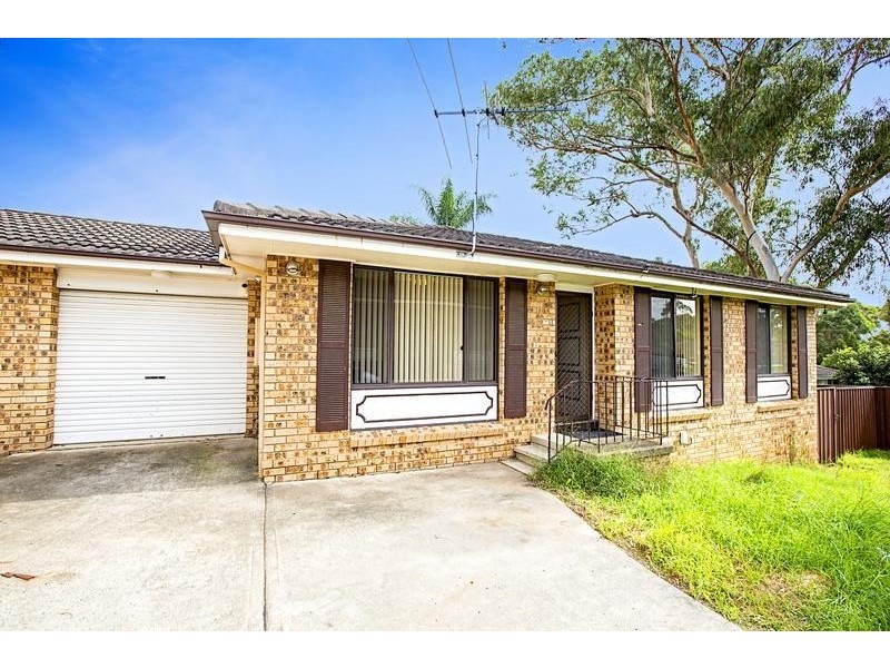 2/4 Bundy Close, Macquarie Fields NSW 2564