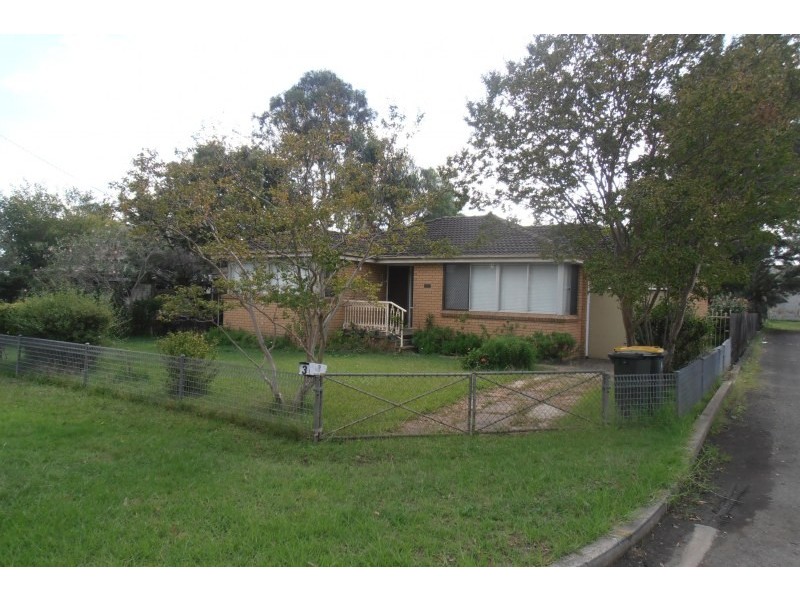 3 Norwich Road, Ingleburn NSW 2565