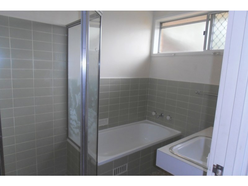 3 Norwich Road, Ingleburn NSW 2565