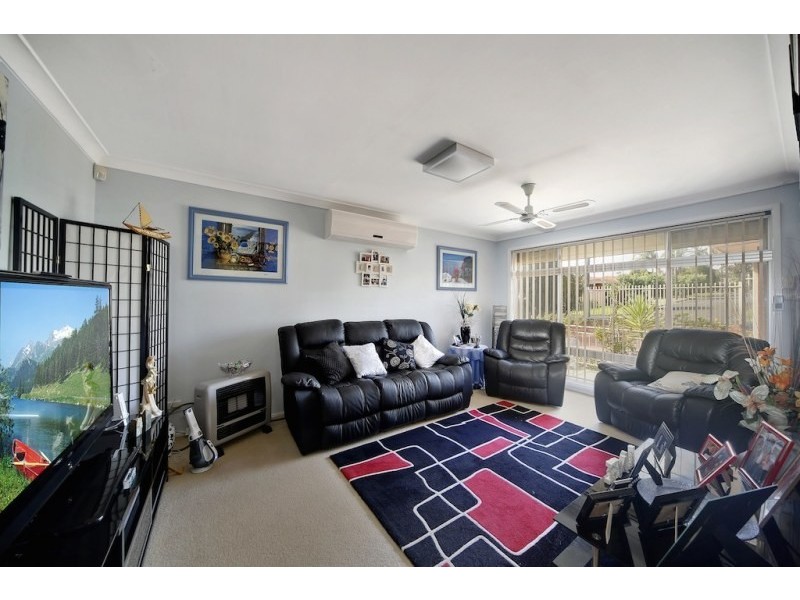 8 Arnold Street, Leumeah NSW 2560