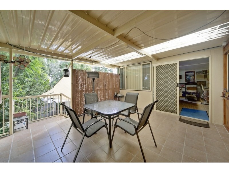 8 Arnold Street, Leumeah NSW 2560