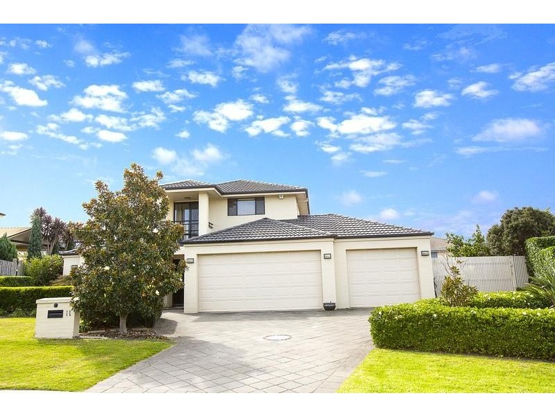11 Homestead Circuit, Macquarie Links NSW 2565