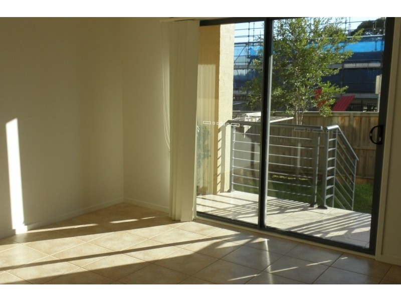 16/14 Benham Road, Minto NSW 2566