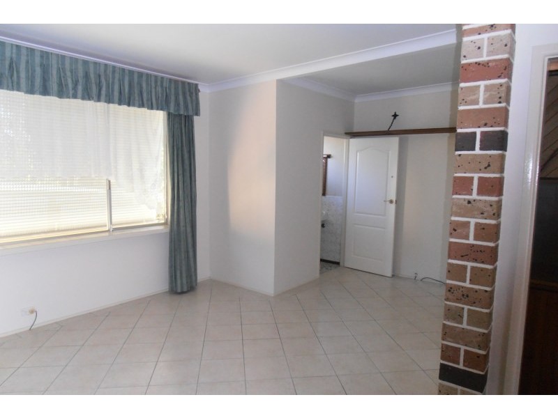 31 Clarence Street, Macquarie Fields NSW 2564