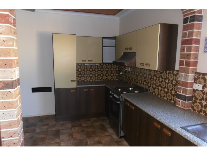 31 Clarence Street, Macquarie Fields NSW 2564