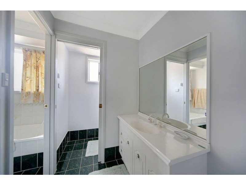 62 Crommelin Street, St Helens Park NSW 2560