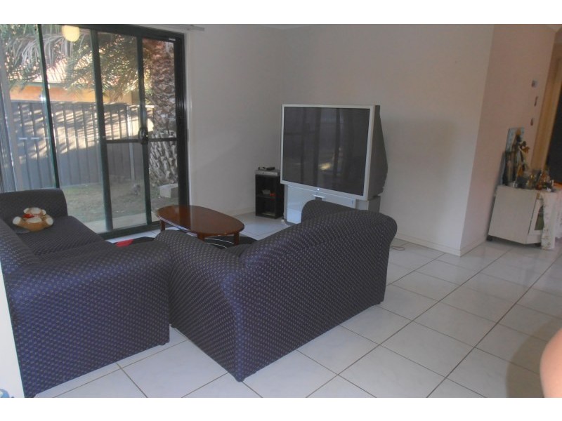 8/36 Minto Road, Minto NSW 2566