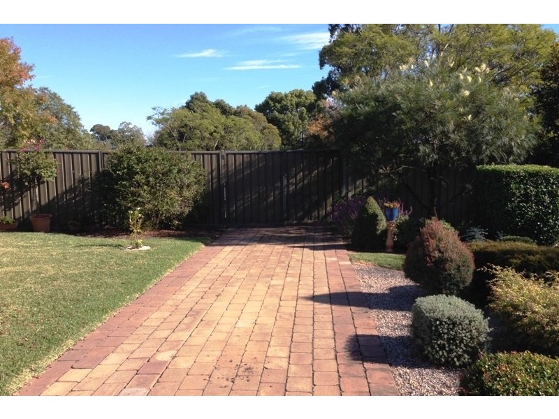 11 Clement Place, Ingleburn NSW 2565