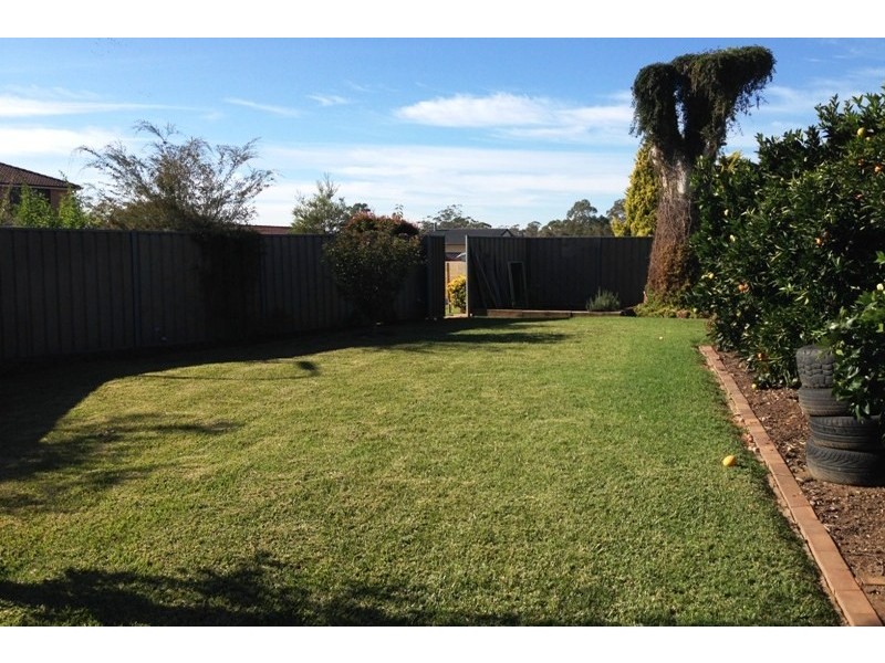 11 Clement Place, Ingleburn NSW 2565