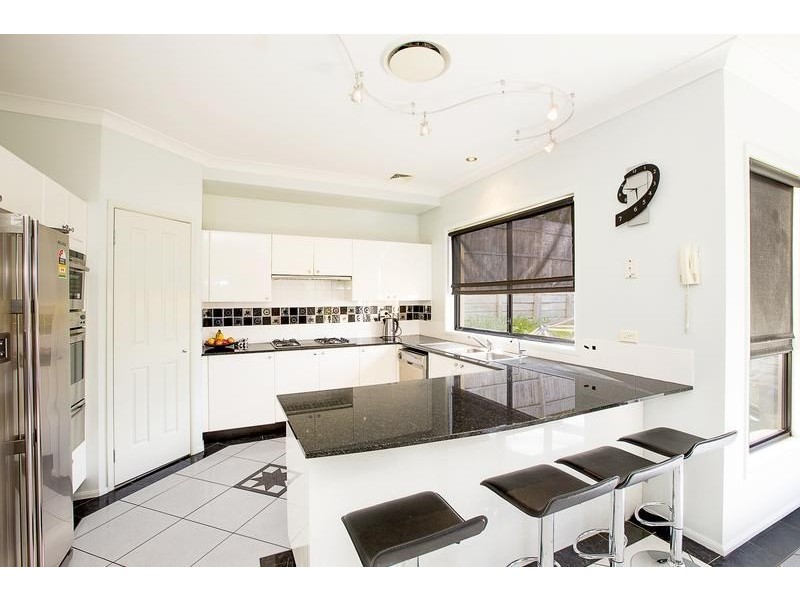 9 Homestead Circuit, Macquarie Links NSW 2565