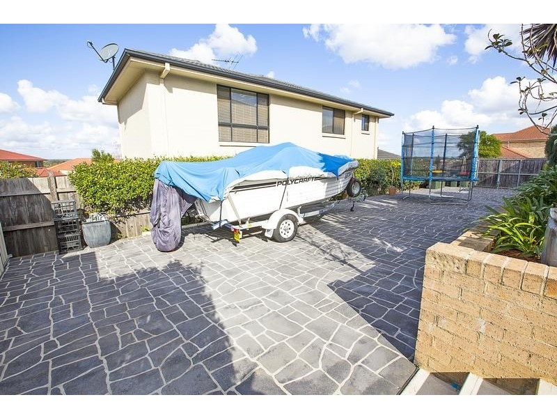 9 Homestead Circuit, Macquarie Links NSW 2565