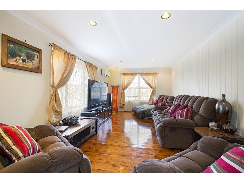 19 Bronzewing Street, Ingleburn NSW 2565