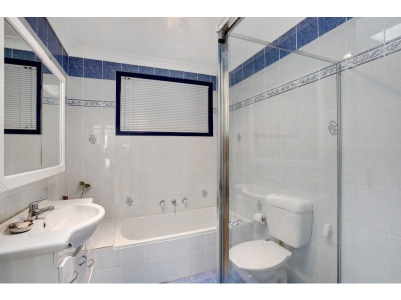 27 Benham Road, Minto NSW 2566