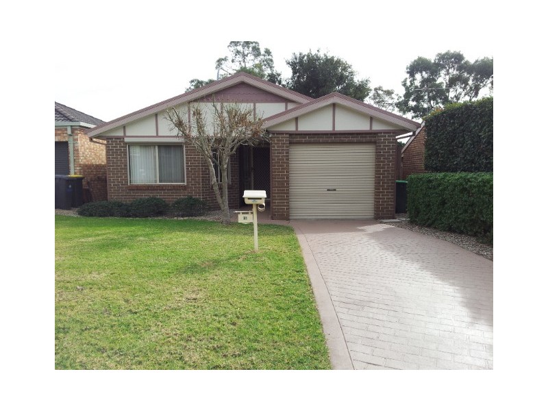 31 Orchid Place, Macquarie Fields NSW 2564