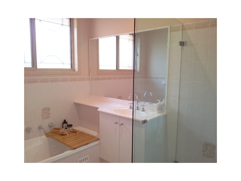 31 Orchid Place, Macquarie Fields NSW 2564