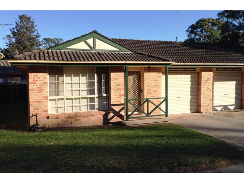 8/6 Westmoreland Road, Minto NSW 2566