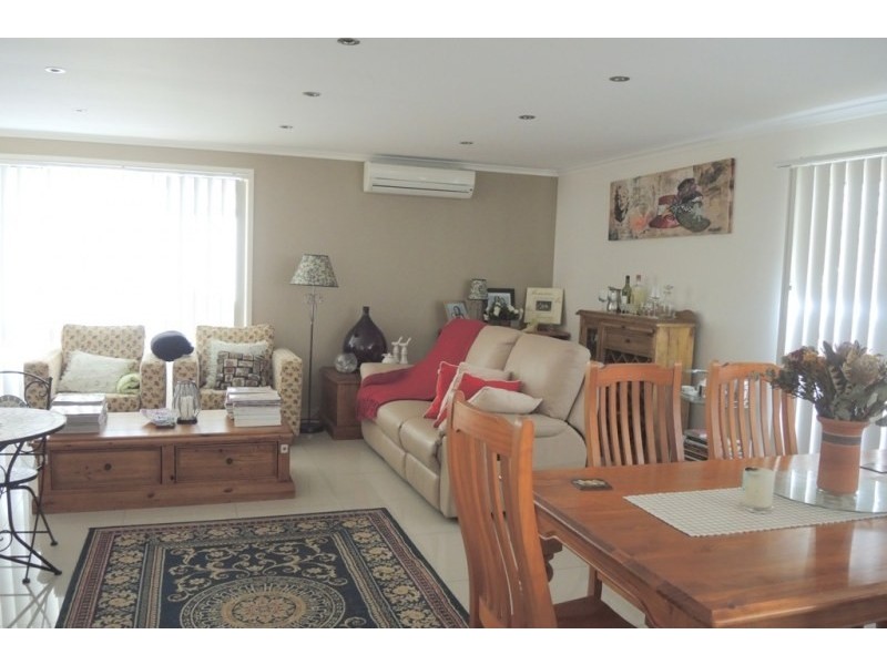9B Pontiac Place, Ingleburn NSW 2565