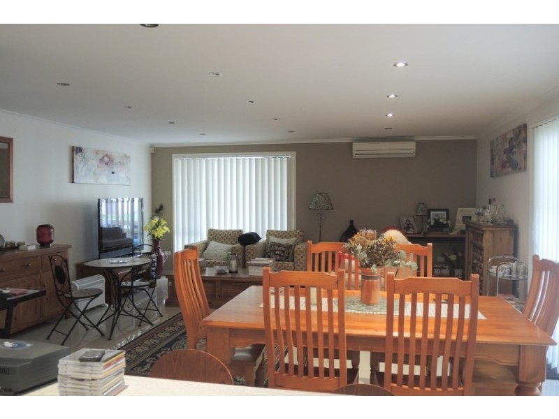 9B Pontiac Place, Ingleburn NSW 2565