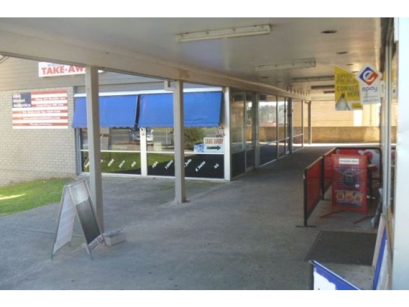 2/3 Hoddle Avenue, Campbelltown NSW 2560