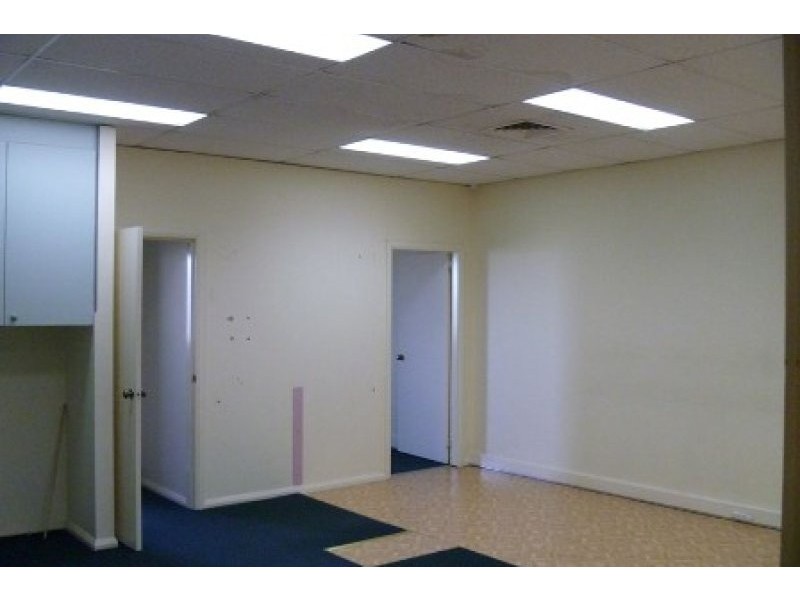 9/2 Brown Street, Campbelltown NSW 2560