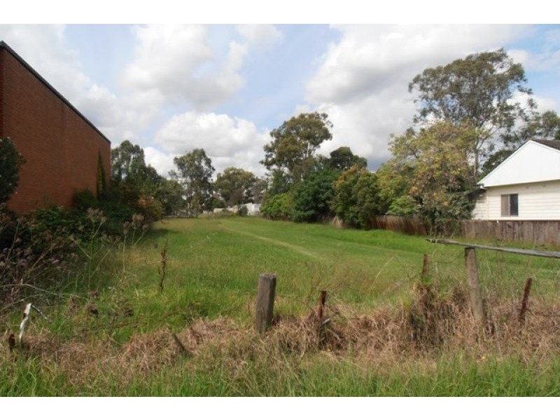 4 Liverpool Street, Ingleburn NSW 2565