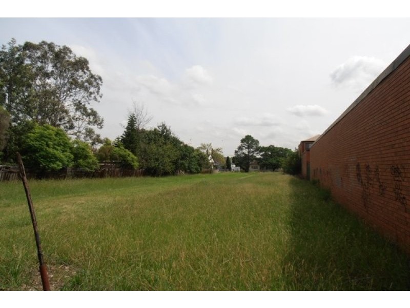 4 Liverpool Street, Ingleburn NSW 2565