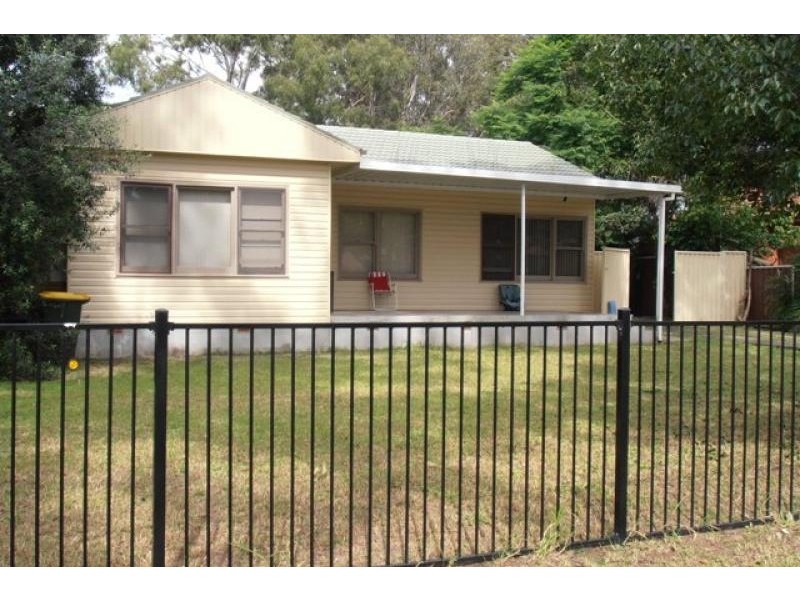 123 Parliament Road, Macquarie Fields NSW 2564