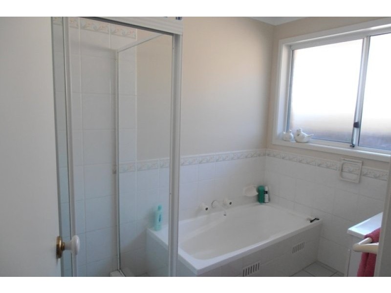 Wattle Grove NSW 2173