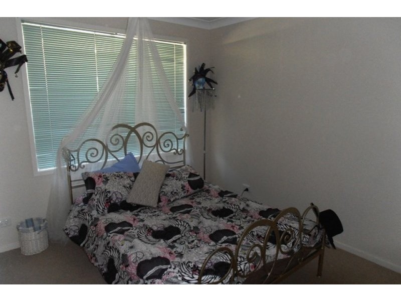 Wattle Grove NSW 2173