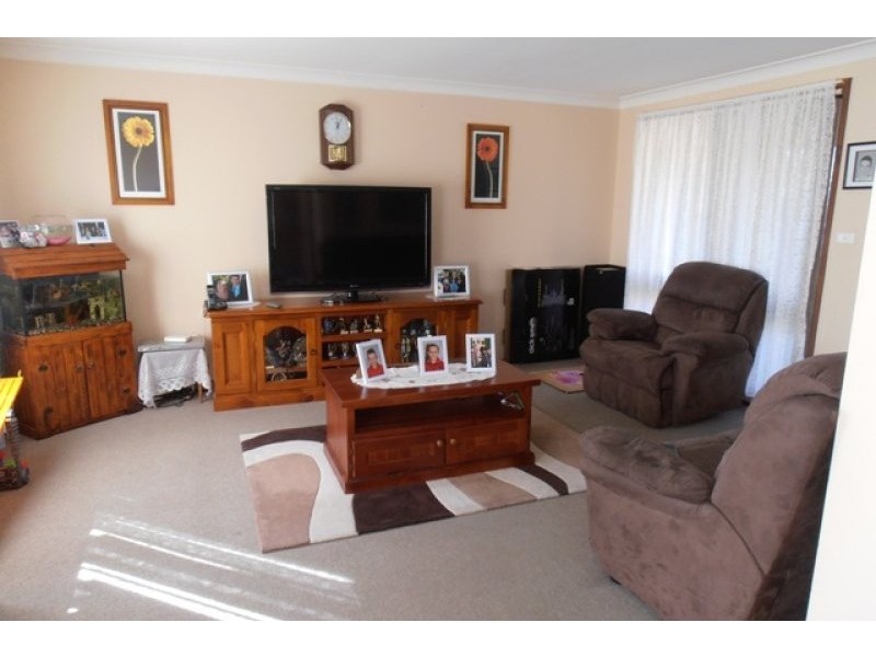 32 Maserati Drive, Ingleburn NSW 2565
