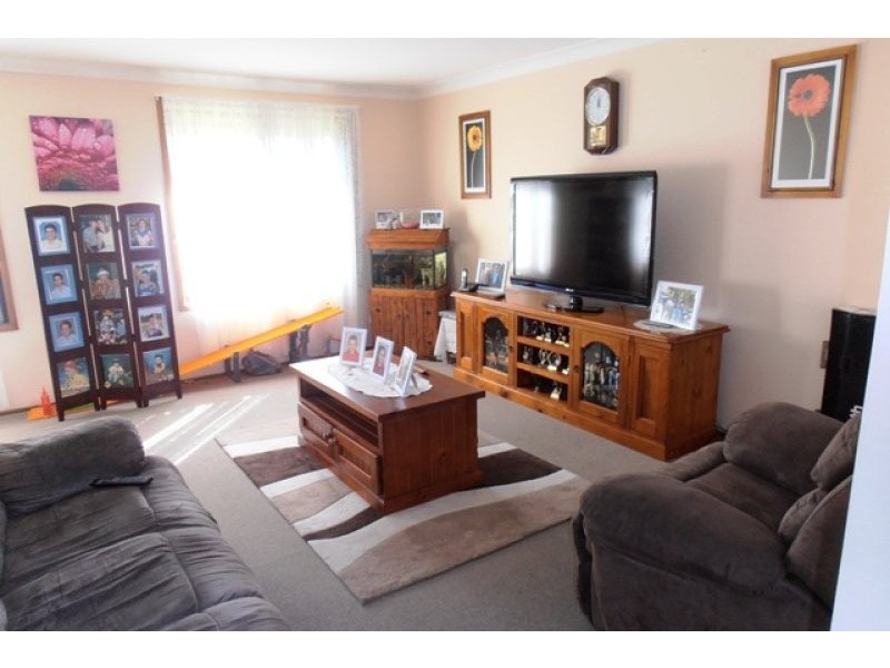 32 Maserati Drive, Ingleburn NSW 2565