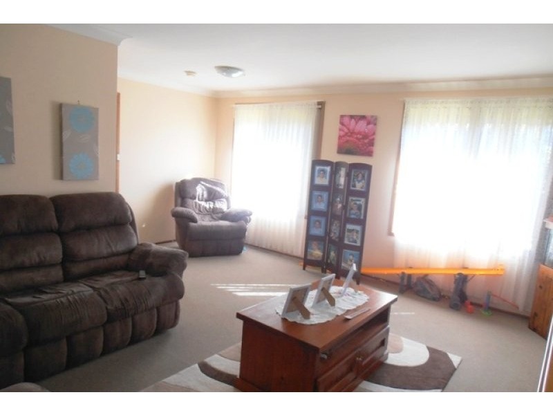 32 Maserati Drive, Ingleburn NSW 2565