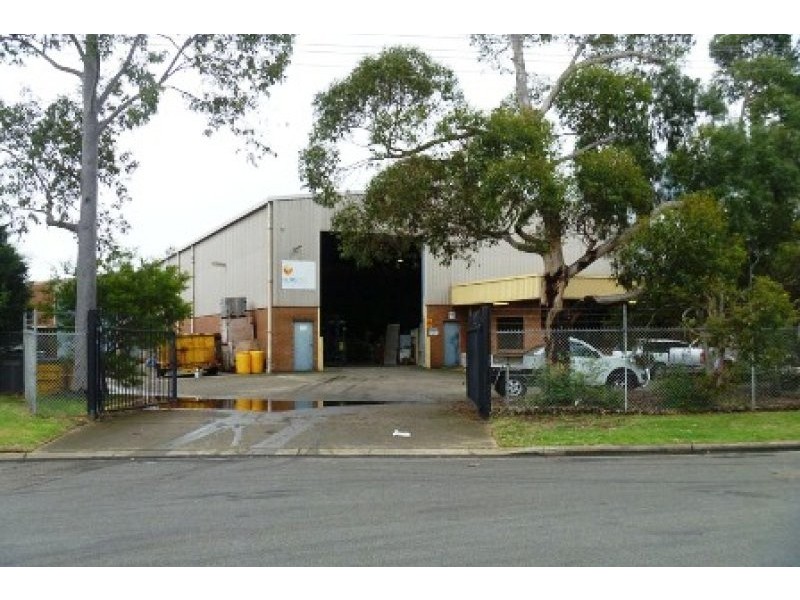 46 York Road, Ingleburn NSW 2565