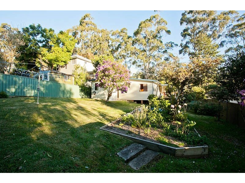 13 Grevillea Grove, Heathcote NSW 2233