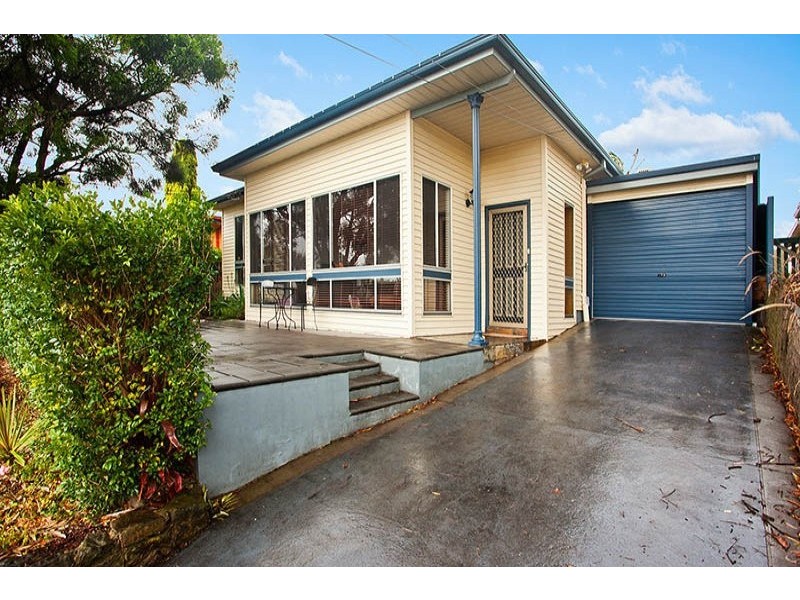 16 Banbal Road, Engadine NSW 2233