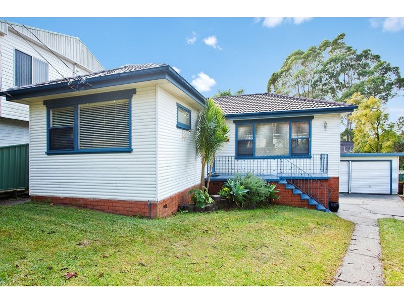 18 Forbes Crescent, Engadine NSW 2233