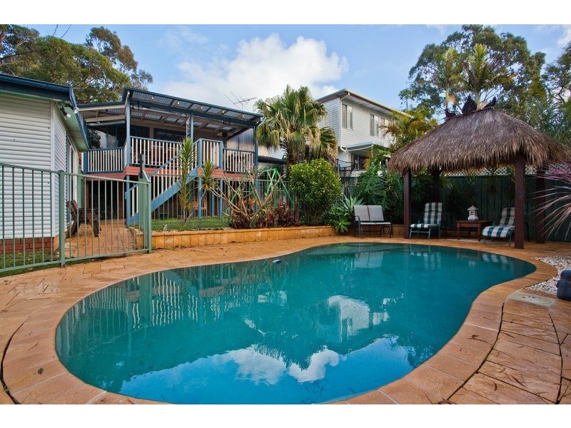 18 Forbes Crescent, Engadine NSW 2233