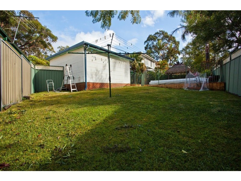 18 Forbes Crescent, Engadine NSW 2233