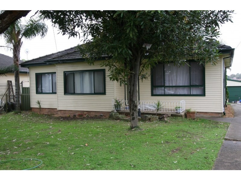 210 Cooriengah Heights Road, Engadine NSW 2233