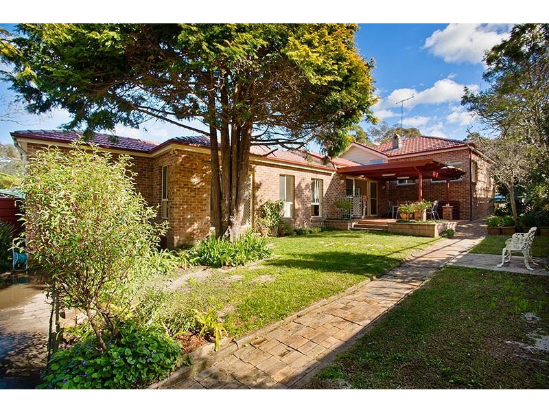 10 Tecoma Street, Heathcote NSW 2233