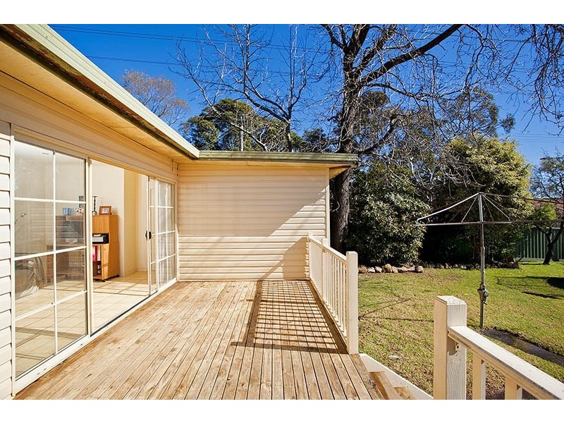 35 Waratah Road, Engadine NSW 2233