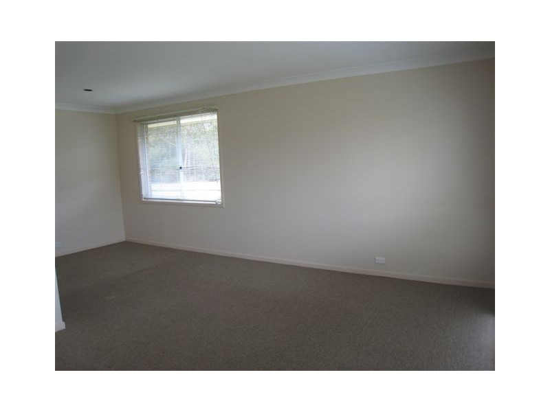 1 Capri Close, Heathcote NSW 2233