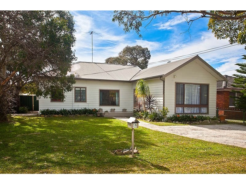 15 Cooper Street, Engadine NSW 2233