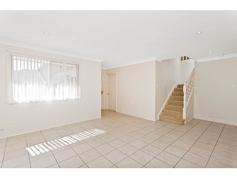 2/17 Birok Avenue, Engadine NSW 2233