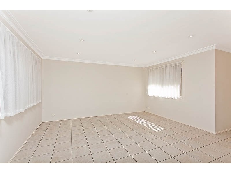 2/17 Birok Avenue, Engadine NSW 2233