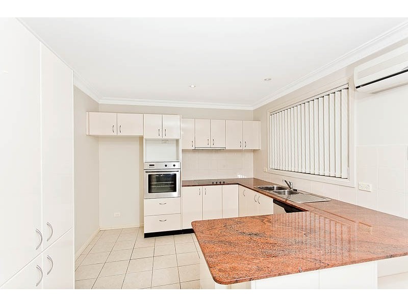 2/17 Birok Avenue, Engadine NSW 2233