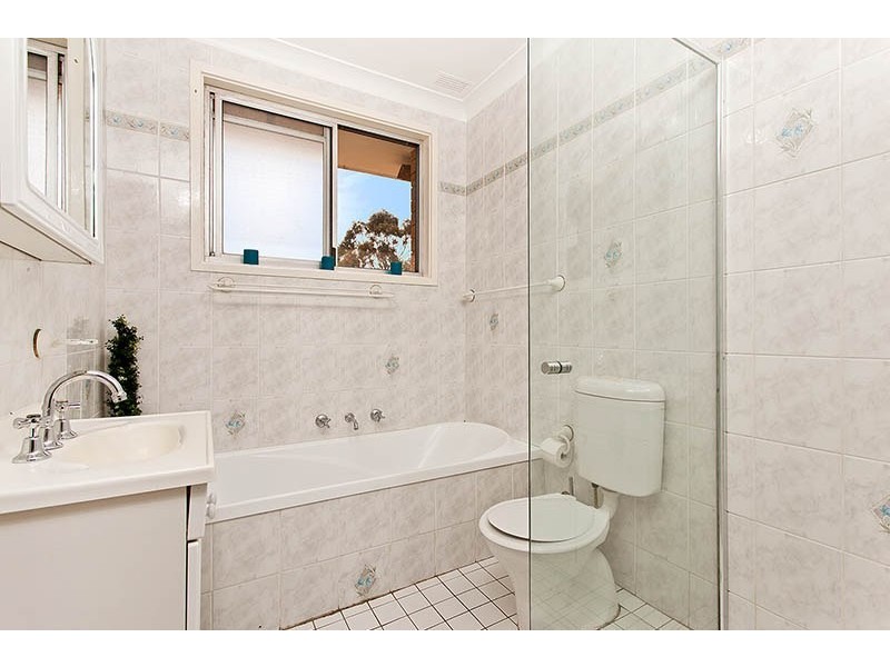 15 Wheatley Road, Yarrawarrah NSW 2233