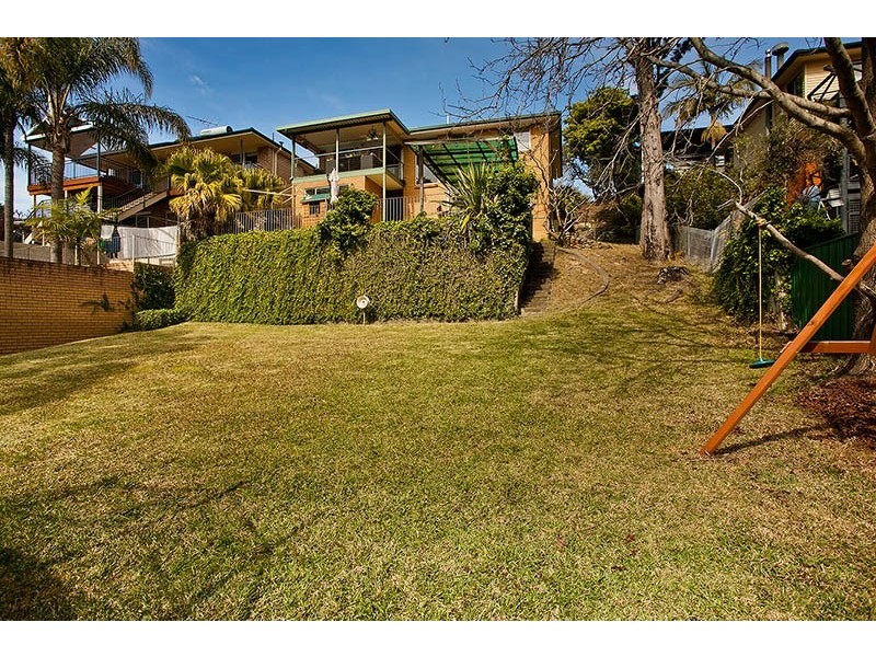 15 Wheatley Road, Yarrawarrah NSW 2233