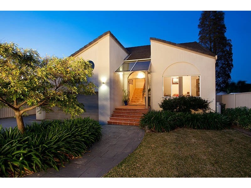 11 Abbott Road, Heathcote NSW 2233